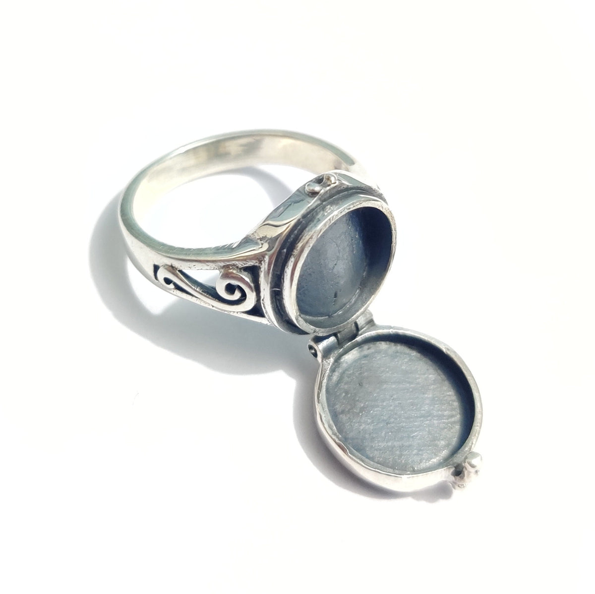 Handmade 925 Sterling Silver Box Ring with Hidden Compartment, Unique Artisan Jewelry