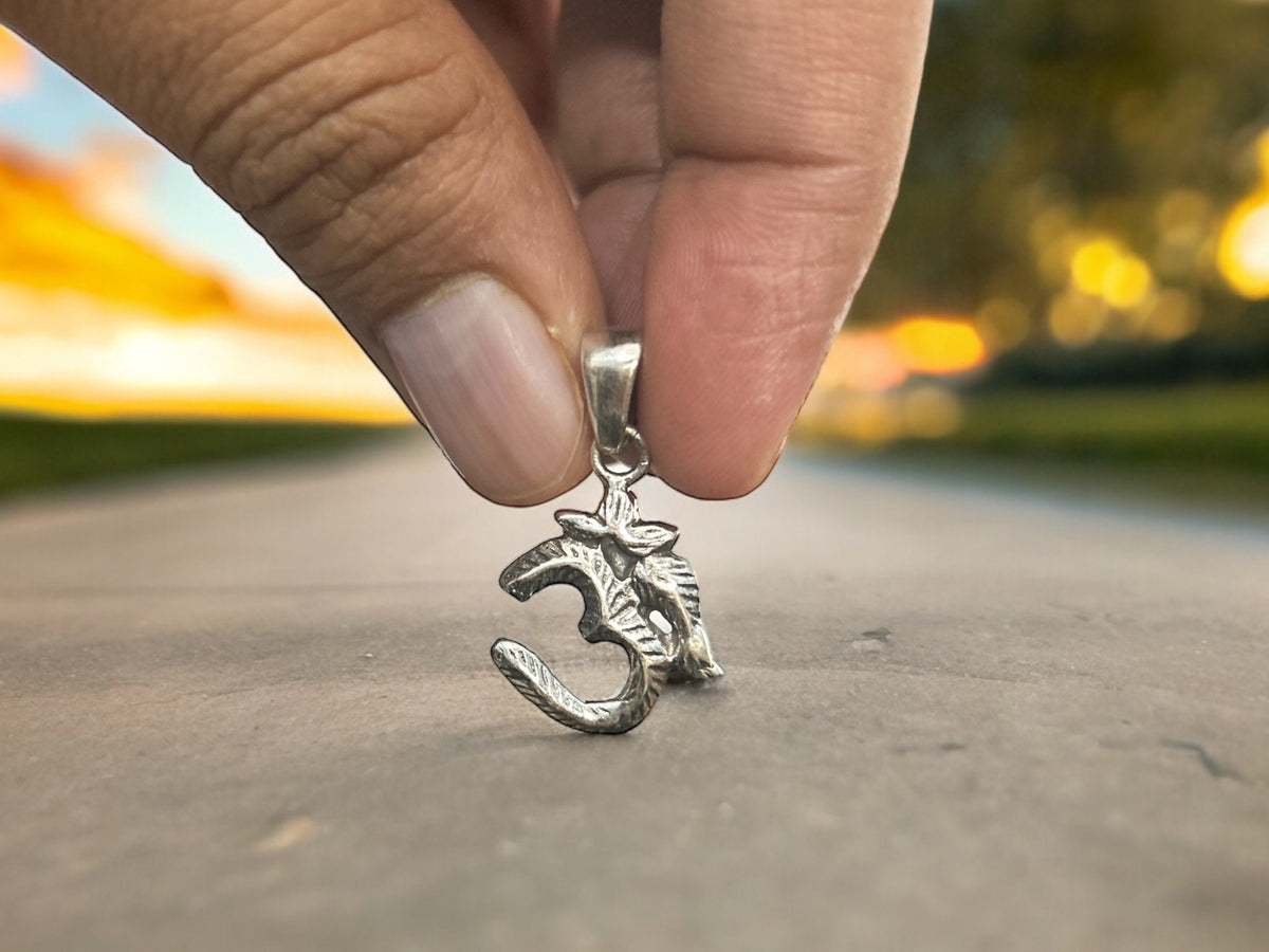 Sterling Silver OM Pendant Necklace, Handmade Yoga Spiritual Jewelry, Meditation Charm Gift, Hindu Aum Symbol Necklace for Him/Her