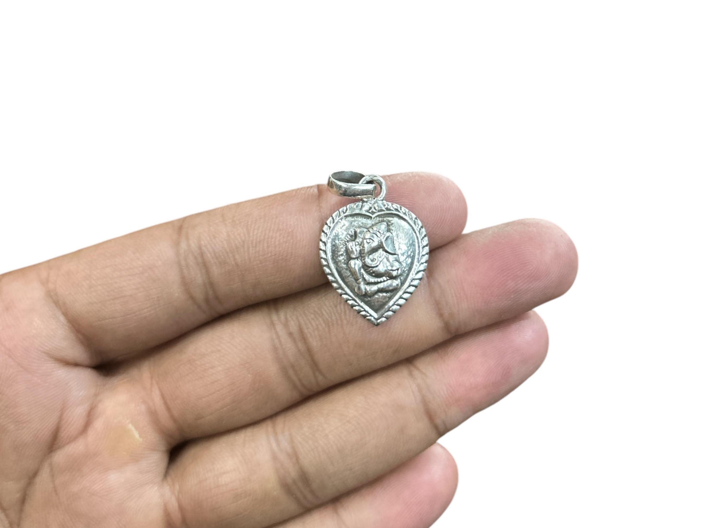 925 Sterling Silver Ganesha Pendant Necklace, Handmade Hindu God Jewelry, Ganesh Charm Spiritual Gift for Devotees & Loved Ones (SR73)