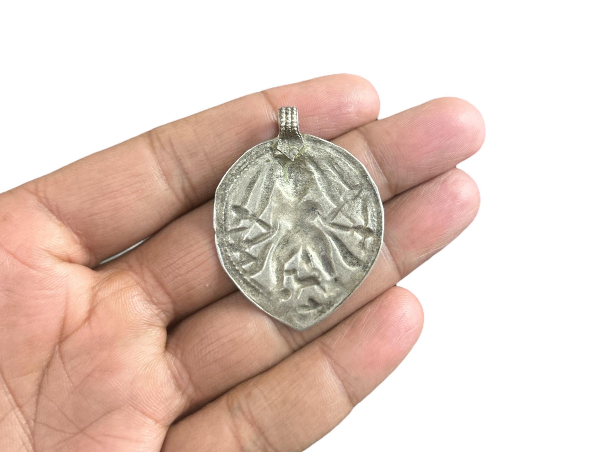 Vintage 1950s High Grade Old Silver Kali Maa Pendant, Hindu Tribal Jewelry, Protective Talisman Pendant, Protection Amulet Pendant, SR104